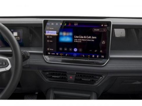 New 2025 Volkswagen Tiguan SE image 12