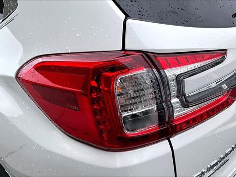 Used 2023 Subaru Ascent Touring image 28