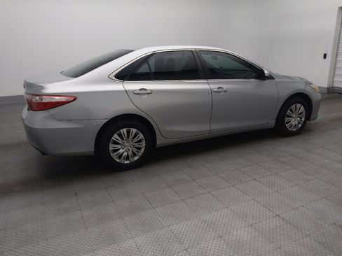 Used 2016 Toyota Camry LE image 10