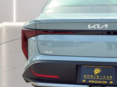 New 2026 Kia K4 LXS image 29