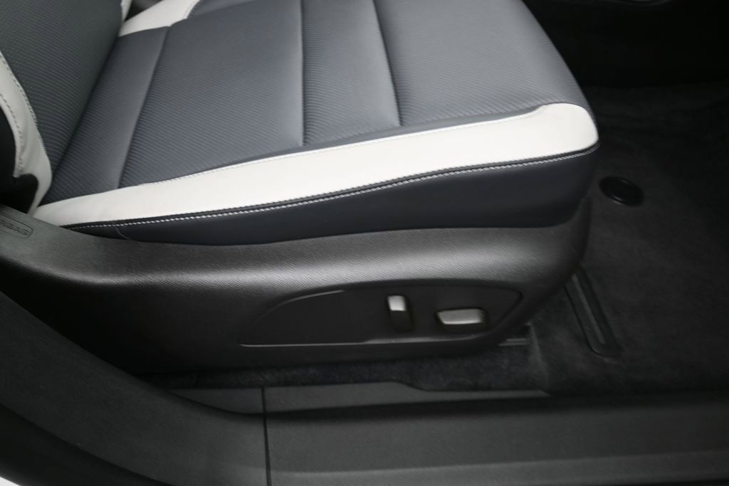 Used 2024 Honda Prologue Elite image 11