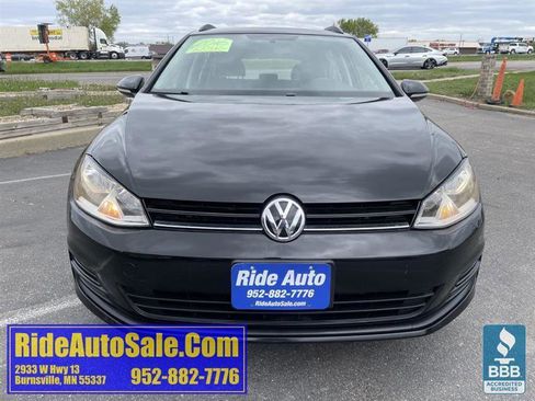 Used 2016 Volkswagen Golf S FWD image 2