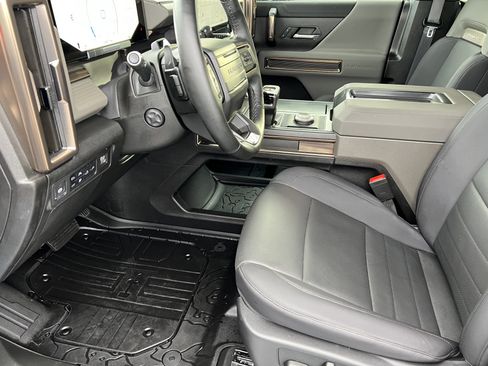 Used 2025 GMC Hummer EV 3X image 15