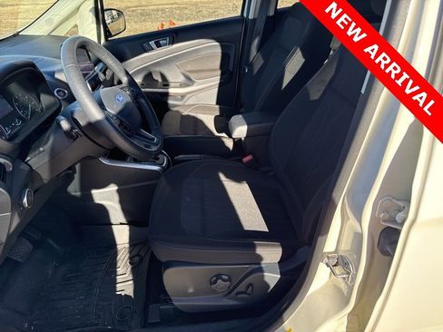Used 2020 Ford EcoSport SE w/ SE Convenience Package image 12