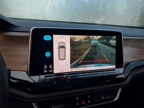 New 2026 Volkswagen Atlas SE image 11