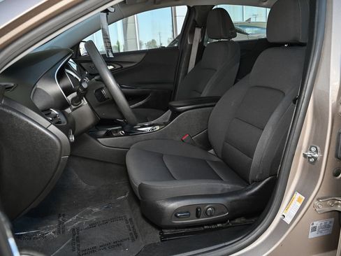 Used 2023 Chevrolet Malibu LT FWD image 20