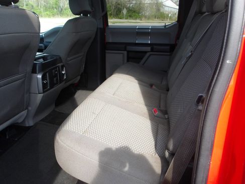 Used 2015 Ford F150 XLT w/ Equipment Group 302A Luxury image 6