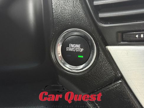 Used 2018 GMC Yukon SLT w/ Premium Edition AWD/4WD image 30