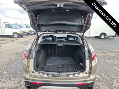 Used 2019 Alfa Romeo Stelvio Ti Lusso w/ Quick Order Package 22X Lusso image 28