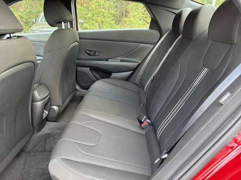 Certified 2025 Hyundai Elantra Sport image 13