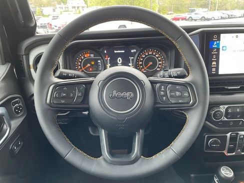 Used 2024 Jeep Wrangler Unlimited Sport AWD/4WD image 13