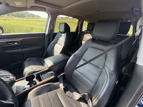 Used 2022 Honda CR-V Touring image 31