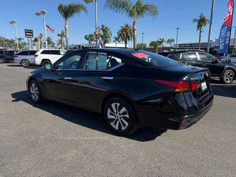 Certified 2025 Nissan Altima 2.5 S FWD image 4