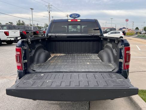 Used 2019 RAM 1500 Laramie AWD/4WD image 25