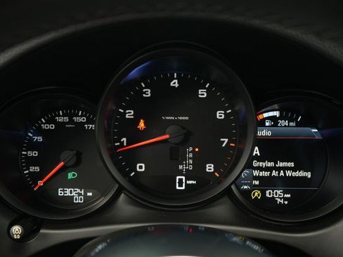 Used 2018 Porsche Macan AWD/4WD image 36