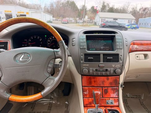 Used 2003 Lexus LS 430 image 32