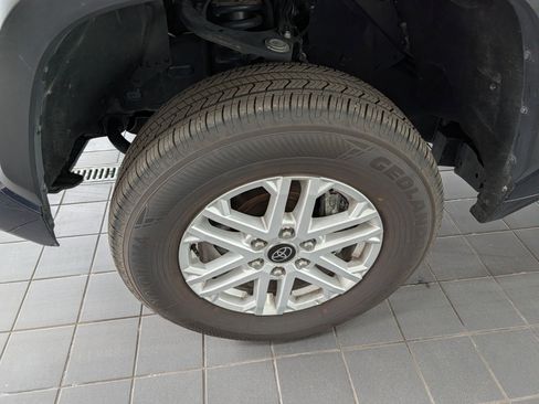 Used 2023 Toyota Tundra SR5 w/ SR5 Premium Package image 6