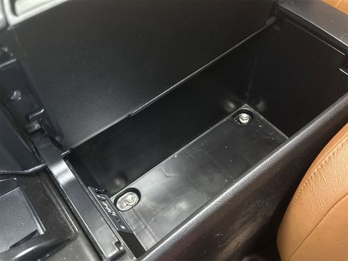 Used 2019 Lexus UX 200 w/ Premium Package image 41