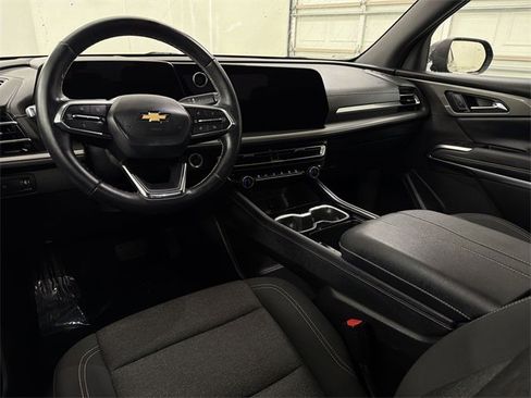 Certified 2025 Chevrolet Traverse LT image 19