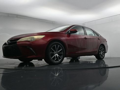 Used 2016 Toyota Camry XSE w/ Moonroof Package FWD image 35