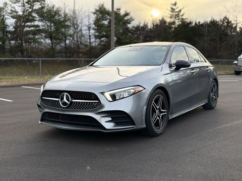 Used 2019 Mercedes-Benz A 220 image 1