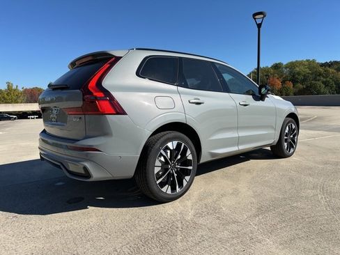 New 2026 Volvo XC60 B5 Plus w/ Protection Package Premier image 7