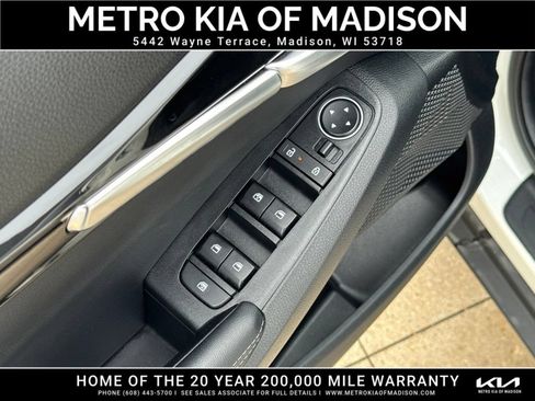 Used 2024 Kia Seltos EX AWD/4WD image 12