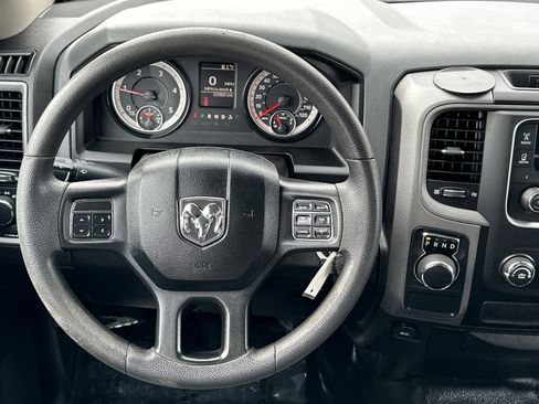 Used 2019 RAM 1500 Tradesman w/ Chrome Appearance Group image 14