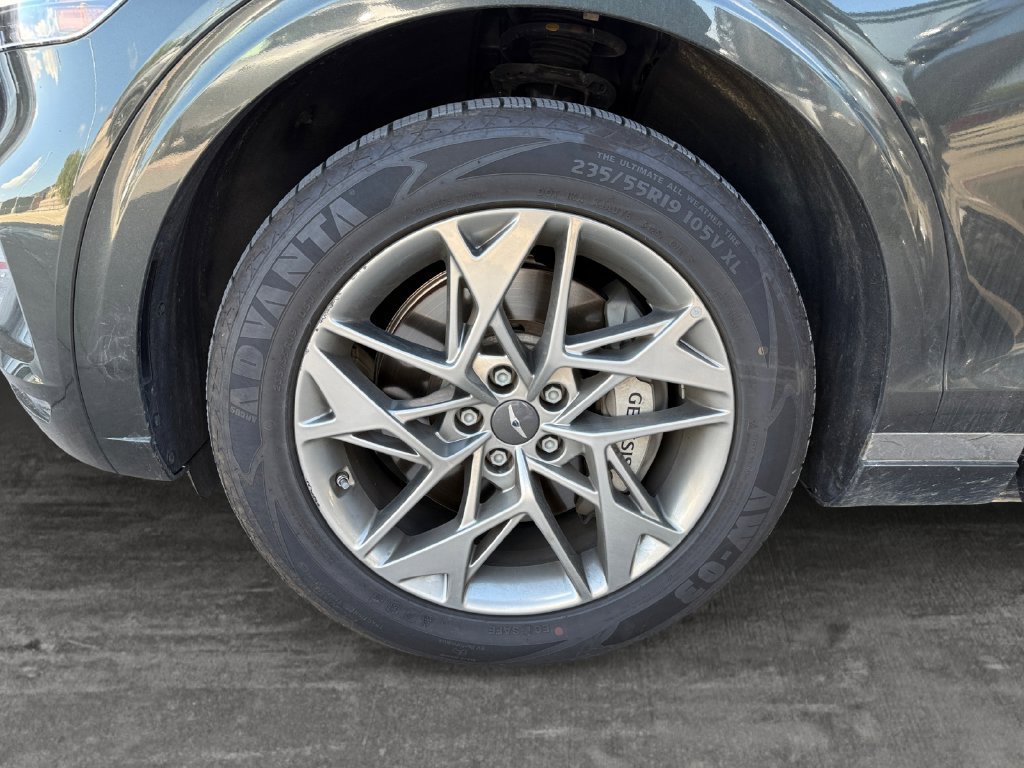 Used 2025 Genesis GV70 2.5T AWD/4WD image 9