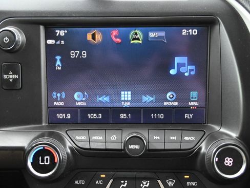 Used 2017 Chevrolet Corvette Stingray Coupe w/ 1LT RWD image 30