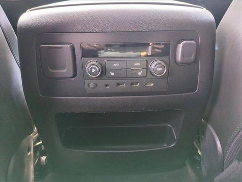 Used 2017 GMC Yukon Denali w/ Open Road Package image 19