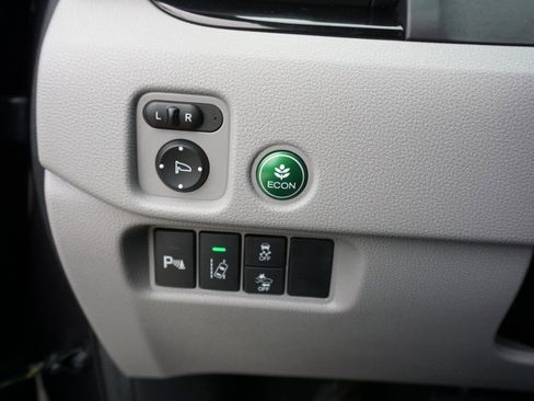 Used 2016 Honda Pilot Touring image 20