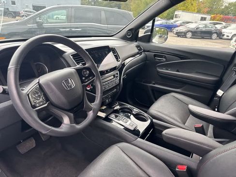 Certified 2022 Honda Pilot Black Edition image 35