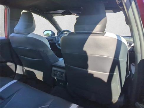 Certified 2025 Toyota Camry SE image 23