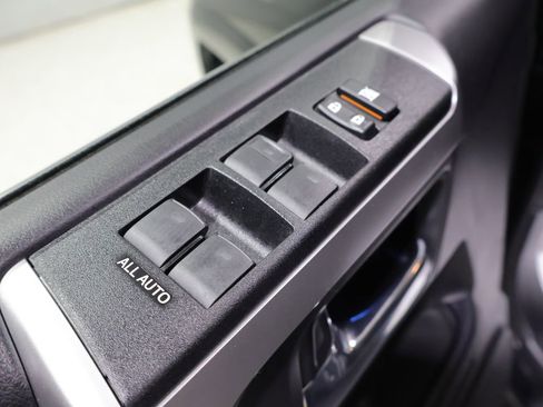 Used 2023 Toyota 4Runner Limited AWD/4WD image 14
