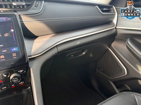 Certified 2021 Jeep Grand Cherokee L Limited image 28