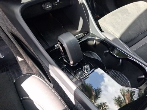 Used 2023 Volvo XC40 Recharge Ultimate w/ Protection Package Premier AWD/4WD image 22