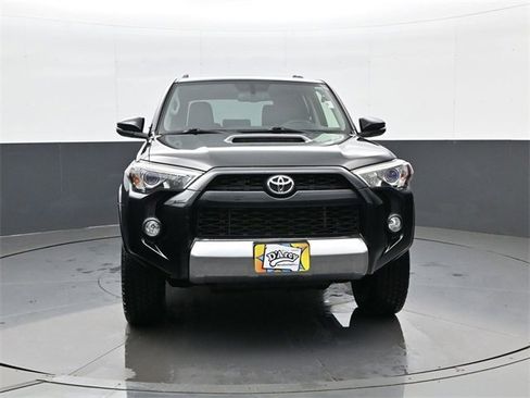 Used 2018 Toyota 4Runner TRD Off-Road Premium image 2