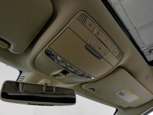 Used 2020 Mercedes-Benz C 300 Sedan image 37