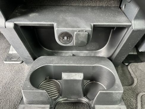 Used 2024 Ford F250 XLT image 9