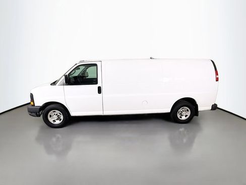 Used 2016 Chevrolet Express 3500 Extended image 4