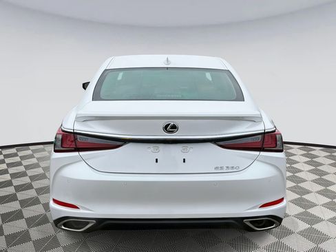 Used 2025 Lexus ES 350 Premium image 3