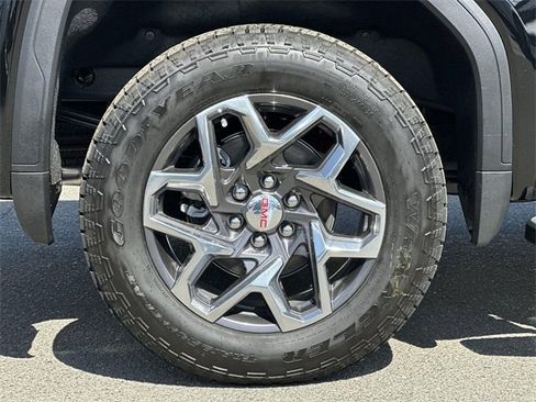 New 2026 GMC Sierra 1500 SLT w/ SLT Premium Plus Package image 29