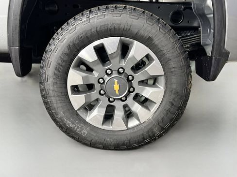 New 2026 Chevrolet Silverado 2500 Custom w/ Custom Value Package AWD/4WD image 28