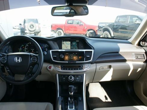 Used 2015 Honda Accord Touring image 33