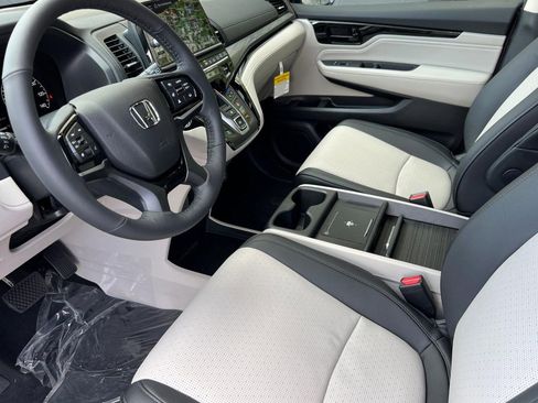 New 2026 Honda Odyssey Elite image 4