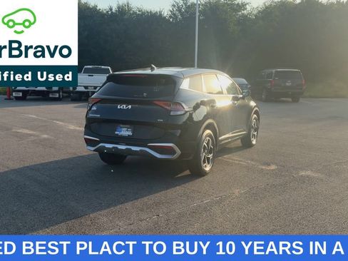 Used 2024 Kia Sportage LX AWD/4WD image 8