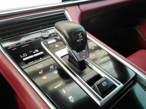 Used 2022 Porsche Panamera Platinum Edition RWD image 49