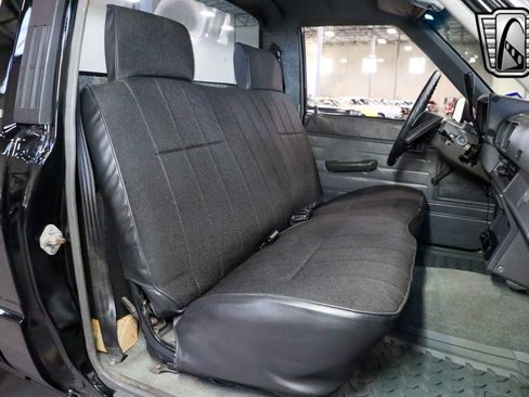 Used 1987 Toyota Pickup 2WD Regular Cab image 26