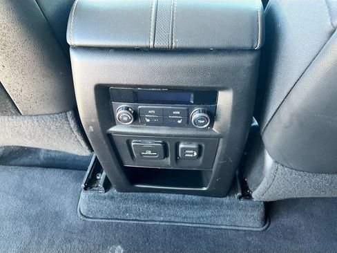 Used 2021 Chevrolet Traverse Premier w/ Redline Edition FWD image 27